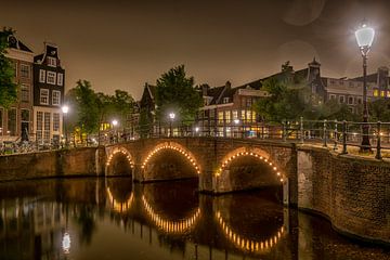 Aan de  Amsterdamse grachten... van Paul van Baardwijk