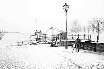 winter landschap in zwart wit van W J Kok