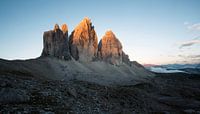 Sonnenaufgang in den Dolomiten von Niels Devisscher Miniaturansicht