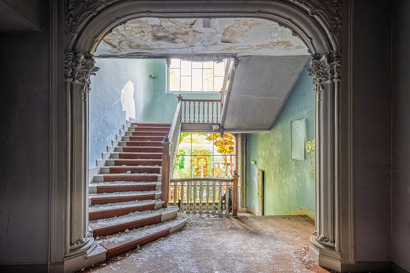 Lost Place - verlassenes Treppenhaus von Gentleman of Decay