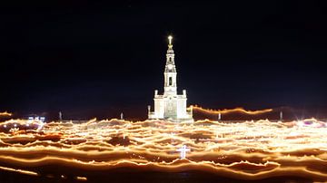 Fatima: Procession of lights at the Basílica de Nossa Senhora de Fátima by Berthold Werner