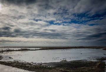 wolken over het Markermeer van Andre Bolhoeve