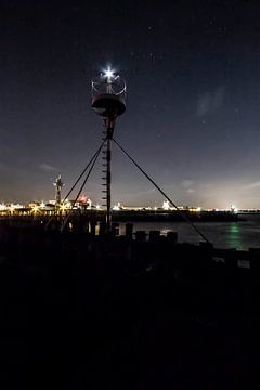 Hafenbake bei Nacht von 3,14 Photography
