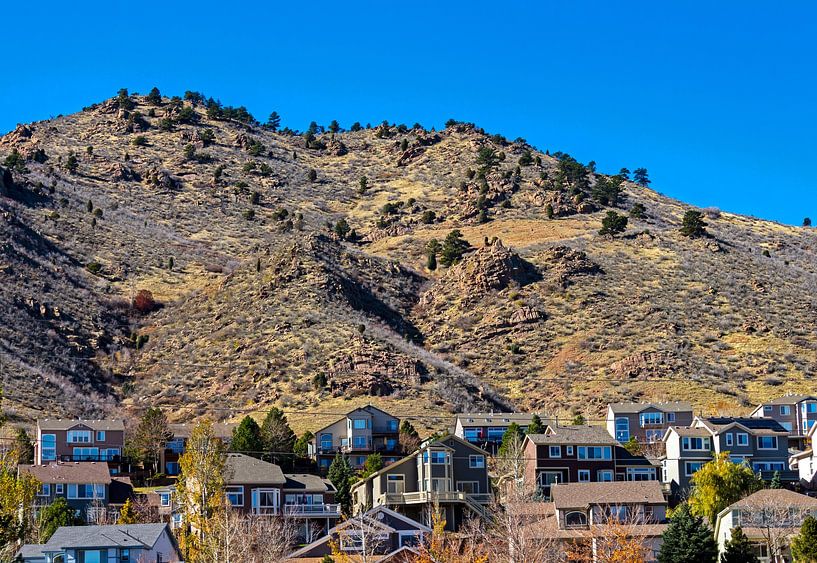 Village in the mountains of California. by Mikhail Pogosov