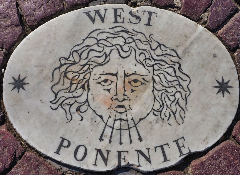 Ouest, Potente, 1 des quatre coins de la boussole de la place St Pietersplein (1/4) par Atelier Liesjes