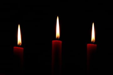 Drei rote Kerzen von MSP Canvas