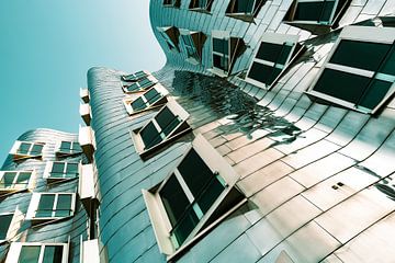 toning facade metal building Gehry buildings in Düsseldorf Germany by Dieter Walther