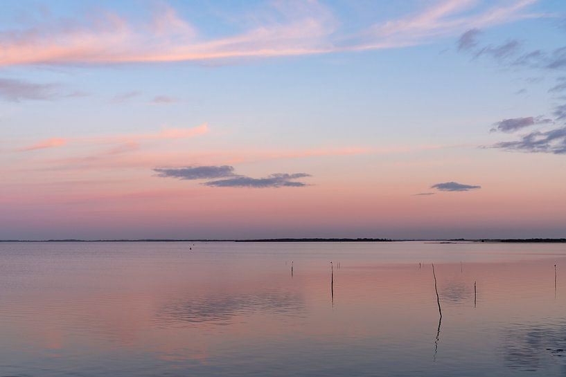 Evening Standard Grevelingen by Alice Berkien-van Mil