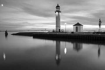 Phare en noir et blanc sur Miranda van Hulst