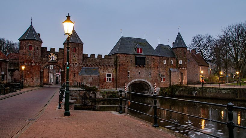 Amersfoort la nuit, Le Koppelpoort par AciPhotography