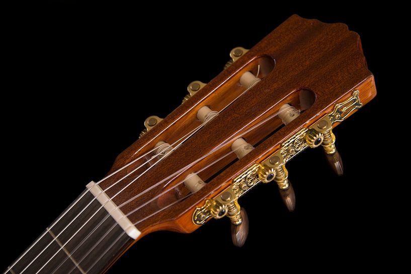 Gitaar | detail II von Maren Oude Essink