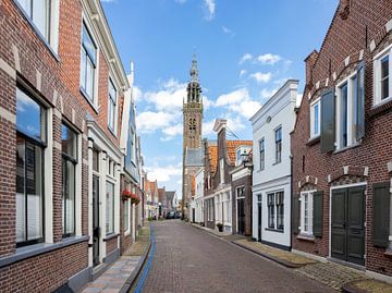 Historische straatjes van Edam, de Lingerzijde met zijn Speeltoren LH1A6893 van Marianne Jonkman