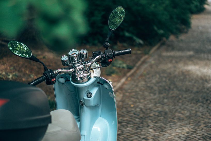 Scooter de bord de route par Florian Franke