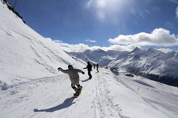 Jakobshorn Skigebied, Davos (Zwitserland) van Udo Herrmann