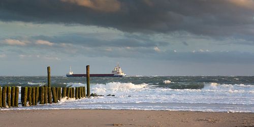 Zonsondergang aan zee