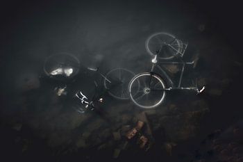 Fiets in Maastricht onder water