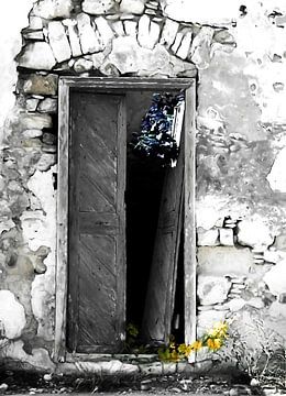 Cretan door no3d by Pia Schneider