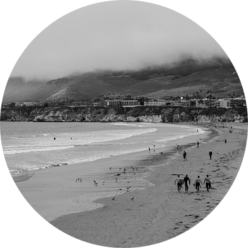 Surfen op Pismo Beach | Zwart wit fotografie van Marika Huisman fotografie