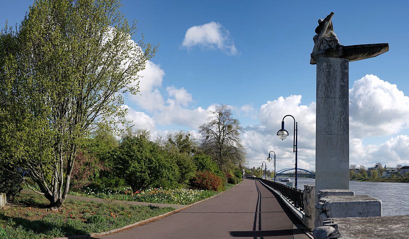 Monument &quot;the ferryman&quot; on the banks of the Elbe near Magdeburg by Heiko Kueverling
