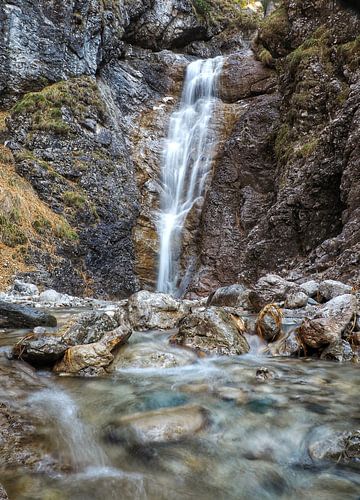 Waterval, watervallen, bergen, bergen, Alpen, natuurfotografie, landschapsfotografie, muurschildering, canvas, fine art print, natuur, wildernis, berglandschap, bergliefde, natuurfoto, alpenlandschap, outdoor, reislust, natuurparadijs, rivier, bron, natuurwonder, fotokunst, water, bergwater, alpenfoto, bergwereld, aders van de bergen, natuurkracht, vrede, energie, bergfotografie