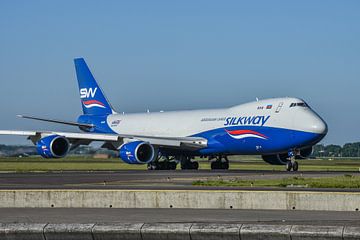 Beau Boeing 747-8 Cargo d'Azerbaijan Cargo Silkway en route vers le Polderbaan pour le retour à la b sur Jaap van den Berg