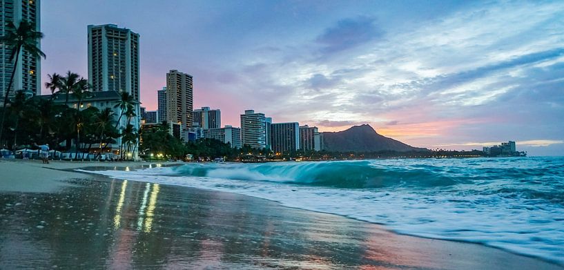 Hawaii Honululu at sunset by Barbara Riedel