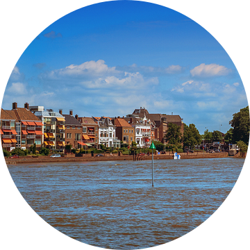 DeventerSkyline   panorama wilhelminabrug ijssel