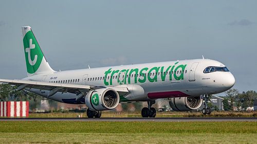 Landende Transavia Airbus A321neo. van Jaap van den Berg