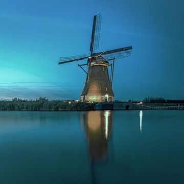 Molen in de avond van Henri van Avezaath