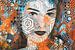Porträtfrau mit abstrakten Mustern von Lida Bruinen