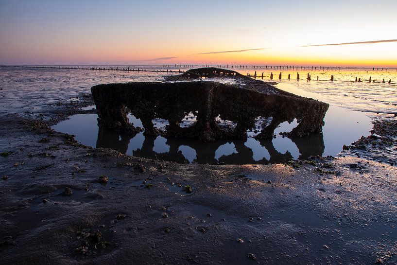 Sonnenaufgang am Wattenmeer in den Niederlanden. von Gert Hilbink