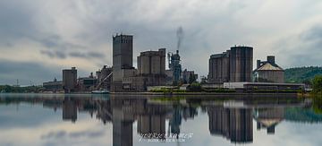 The CBR cement factory on the Maas by Yourie Cramer