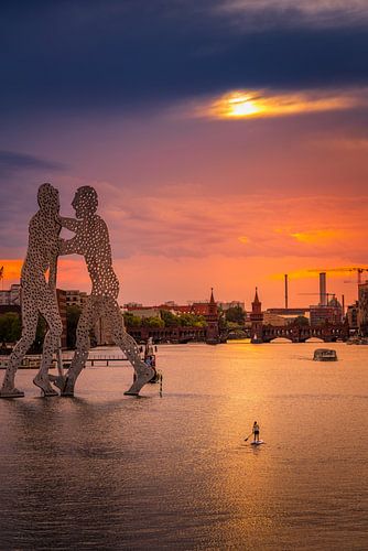 Berlin Molecule Man by Iman Azizi
