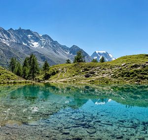 Lac Bleu, La Gouille, Val d’Herens, Wallis, Valais, Switzerland by Rene van der Meer