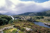 Landschap in de Ring van Kerry in Ierland met wolken