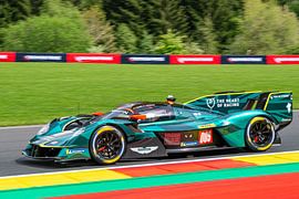 De Aston Martin Valkyrie hypercar op Spa-Francorchamps van Sjoerd van der Wal Fotografie