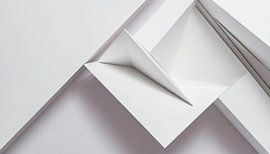 Wit met vormen en kunst