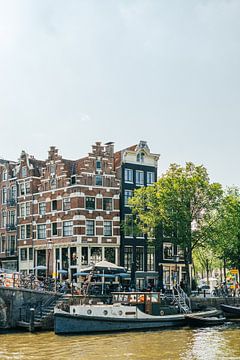 Summer on the Brouwersgracht, Amsterdam by Suzanne Spijkers
