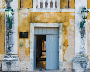 The beauty of decay