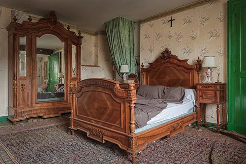 Slaapkamer in verlaten kasteel