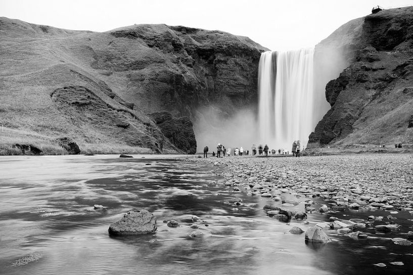 IJslandse waterval - Skógafoss van Marly Tijhaar