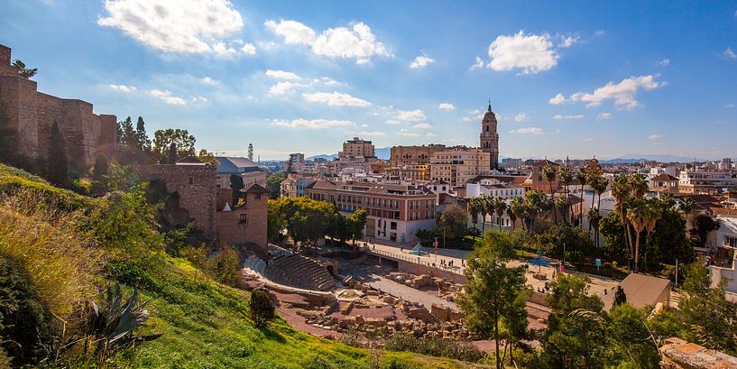 Malaga Panorama historisch centrum van Gerard van de Werken