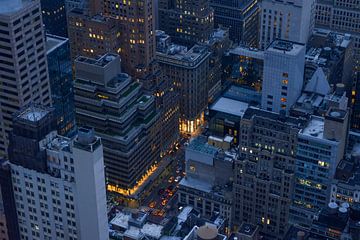 Overzichtsfoto New York in de avond van Natascha Teubl