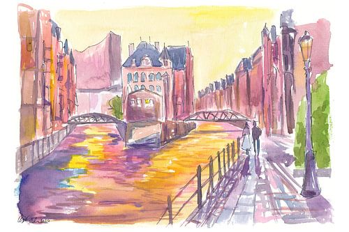 Crépuscule doré sur les canaux de la ville historique des entrepôts de Hambourg