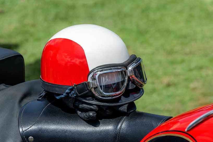 Retro motorbike lift on an old timer motorbike by ManfredFotos