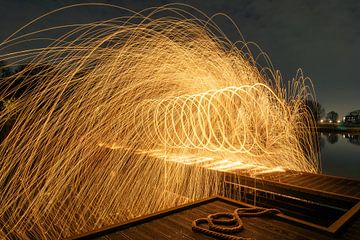 Making fire by turning the steel wool