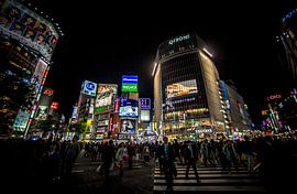 Shibuya Crossing by WvH