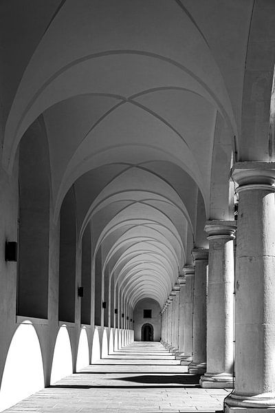 Rij arcades in de Stallhof in Dresden van Holger W. Spieker