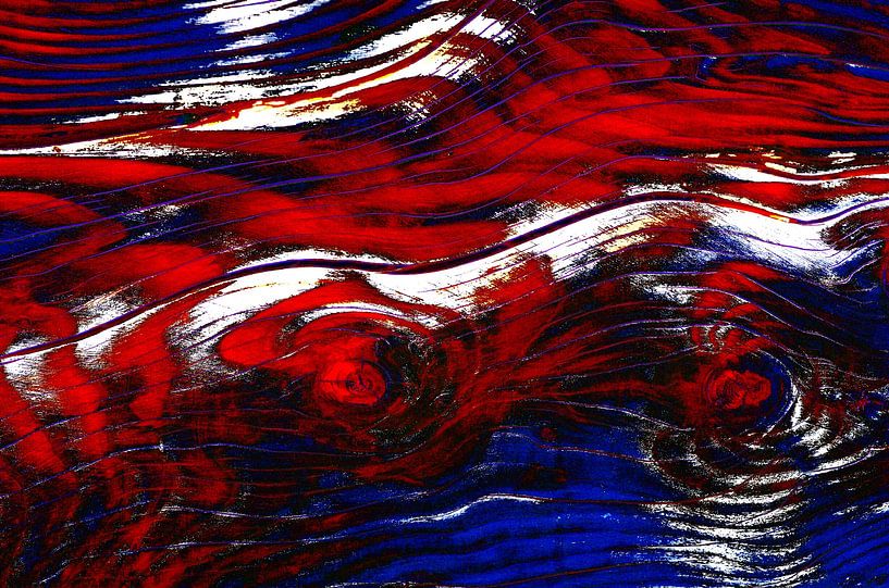 Timber in Red &amp; White &amp; Blue by De Rover