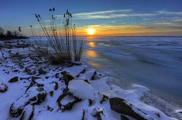 Braassemermeer Snow Sunset  by M DH